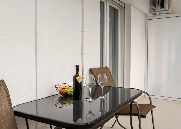 Stefanie Apartment 2 Peraia